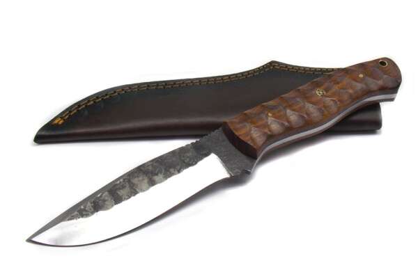 Coltello pakistano in acciaio balestra con fodero