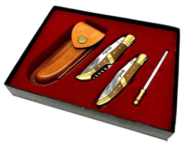 Coltello laguiole set 2 pezzi con affilatore manico marrone