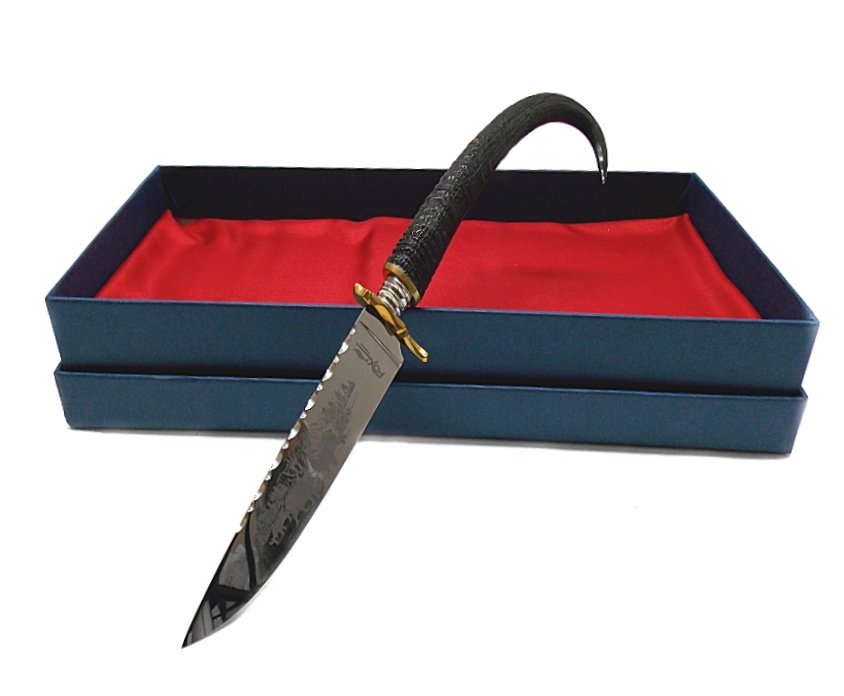Coltello Fox 652 con manico corno di camoscio originale