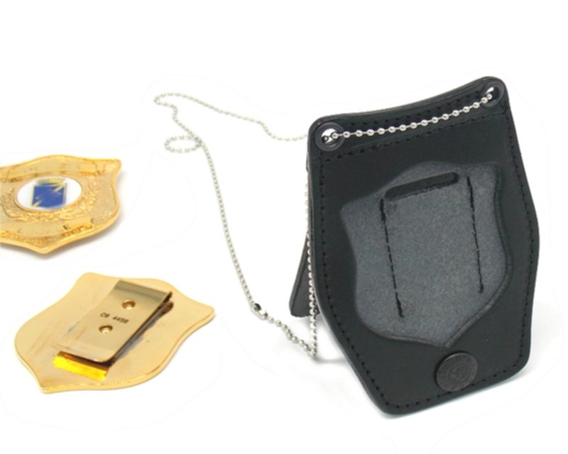 Porta placca Vega cuoio neutro con catenella 1WB09 bis per placca Vega a scudo
