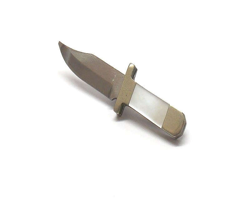 Spilla Virginia a forma di coltello per giacca