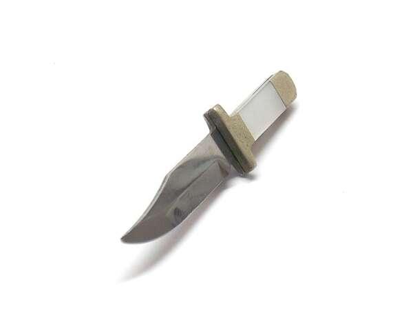 Spilla Virginia a forma di coltello per giacca - immagine 3