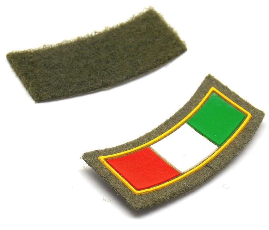 Scudetto ITALIA a bandiera con strip plastificato