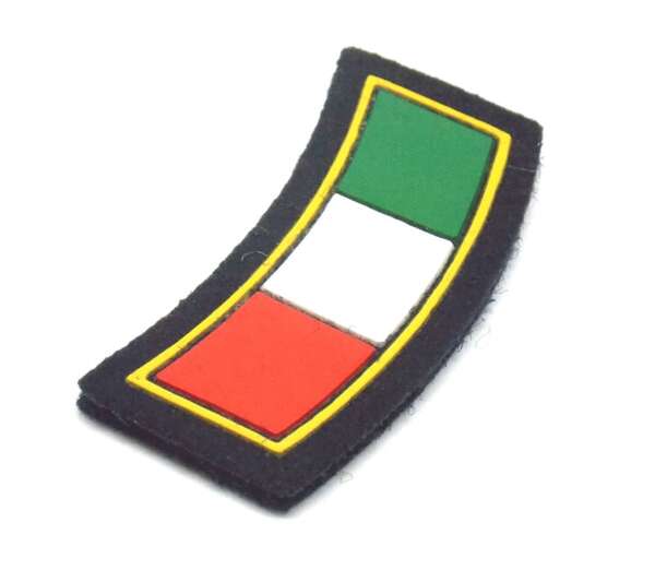 Scudetto ITALIA a bandiera con strip plastificato - VERDE-U - immagine 2