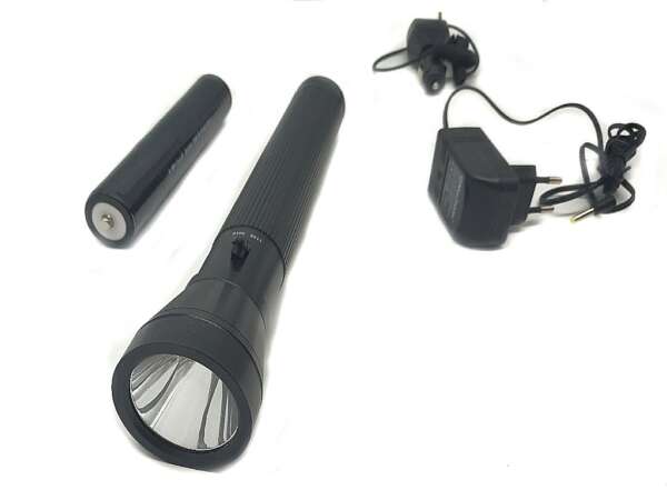 Torcia Mactronic ricaricabile 180 lumen per Guardia giurata