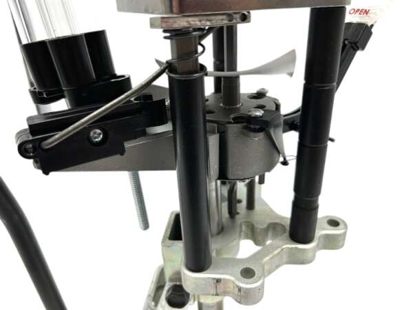 Lee pressa pro 1000 38 special o 357 magnum 90636 reloading press - immagine 4