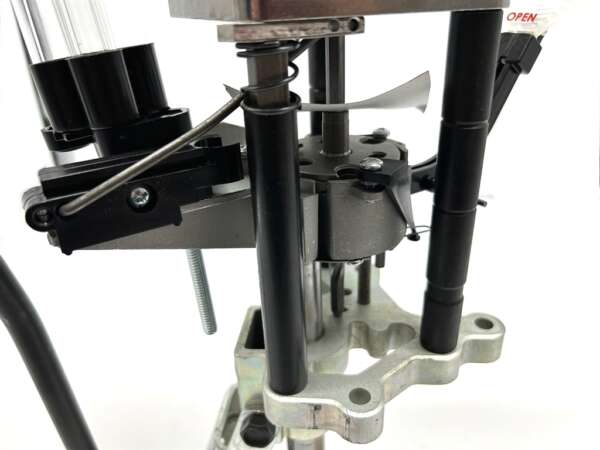 Lee pressa pro 1000 per 44 special 44 magnum 90634 lee reloading press - immagine 4