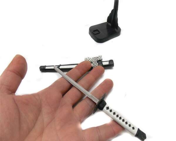 Mini katana tagliacarta con espositore Albainox - immagine 2