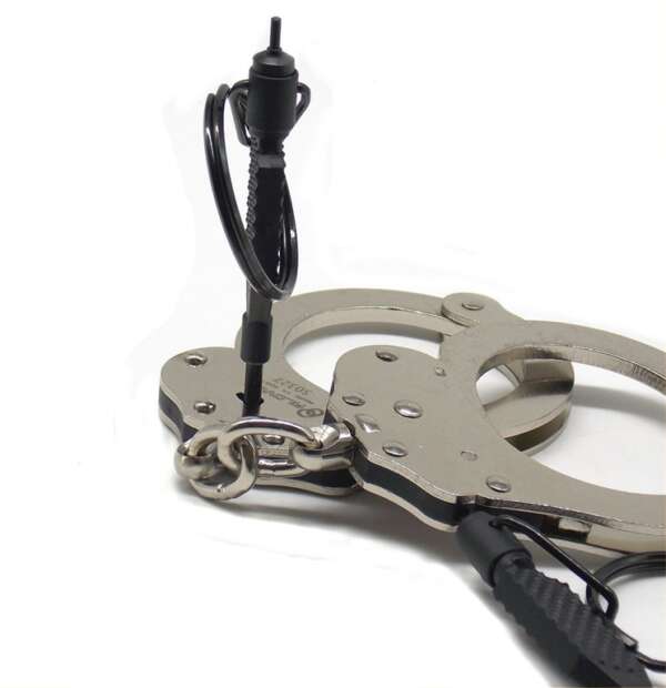 Chiave universale per manette con anello portachiavi - immagine 4