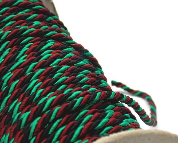 Corda in tessuto intrecciato di colore verde rosso e nero - immagine 3