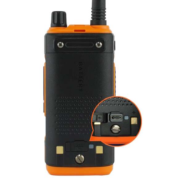 BAOFENG RICETRASMITTENTE DUAL BAND VHF/UHF FM UV-17 (BF-UV17) - immagine 4