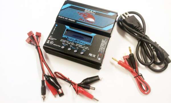 CARICA-SCARICA BATTERIE UNIVERSALE PROFESSIONAL