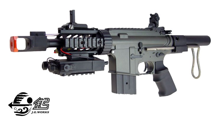 JING GONG FUCILE ELETTRICO M4 TANK ARMOR PLATED CQB (6630)