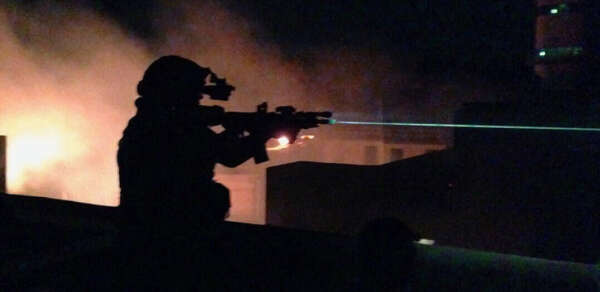 G&G  M.I.T. MILITARY INTELLIGENCE TRACER UNIT + LASER PEQ 15 BLACK G&G - immagine 2