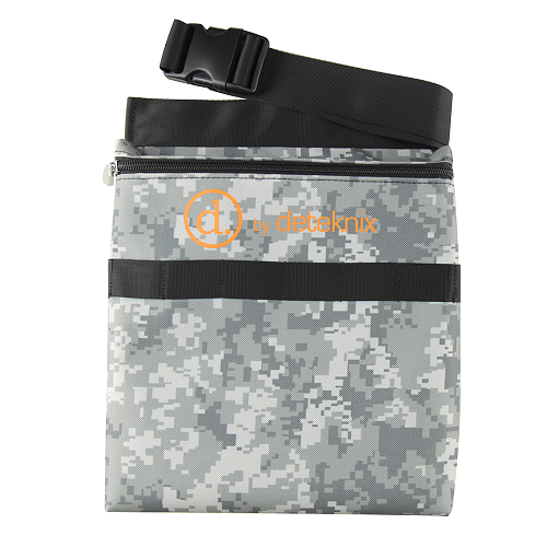Quest Camo Pouch