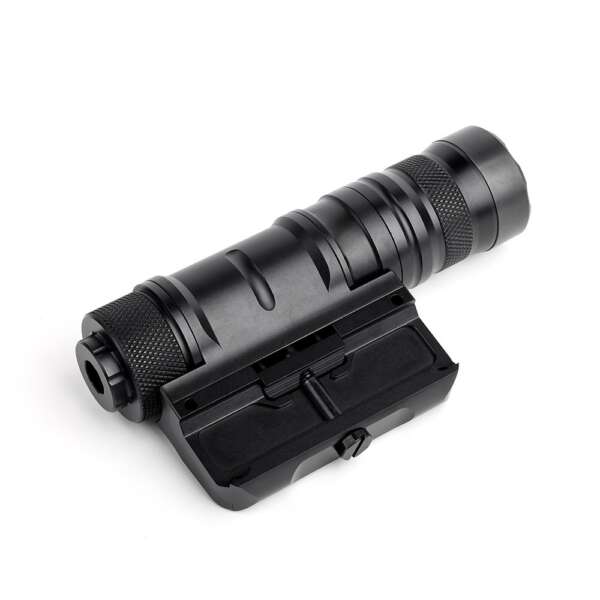 WADSN TORCIA TATTICA LED 1500 LUMENS NERA (WD4098-B) - immagine 2