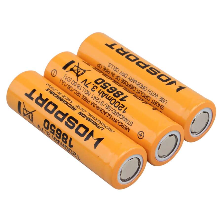 WOSPORT BATTERIE RICARICABILI 18650 Li-ION 3.7V x 1200mAh - 3 PEZZI (WO-EX049)