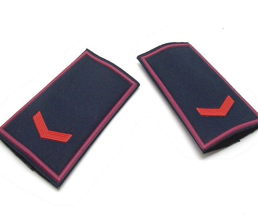Grado tubolari blu con perfilo cremisi e con un baffo rosso