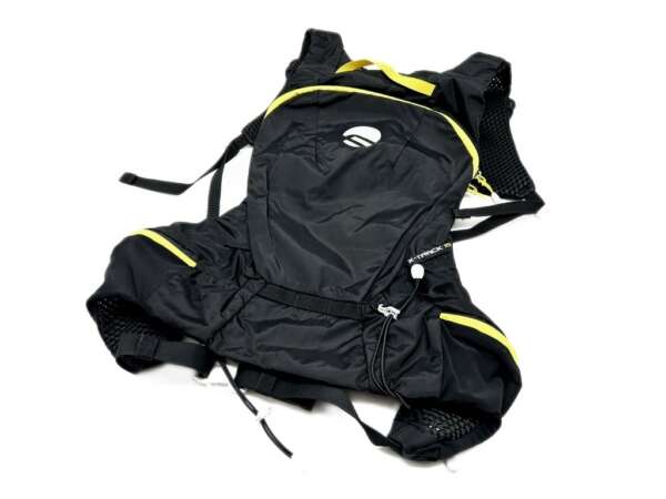 Zaino Ferrino Leggerissimo X-Trac 15 litri nero da running