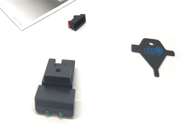 Set Tacca di Mira in acciaio con fibre ottiche per pistola beretta 92 96 98 M9A1 - immagine 3